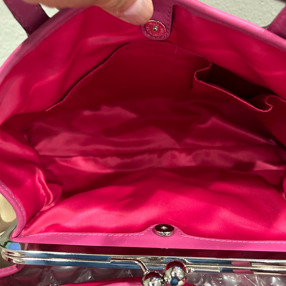 Authentic Signature Coach Satchel Handbag - Picture 13 of 13